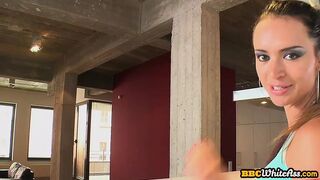 Pretty maid gets pussysmashed by BBC